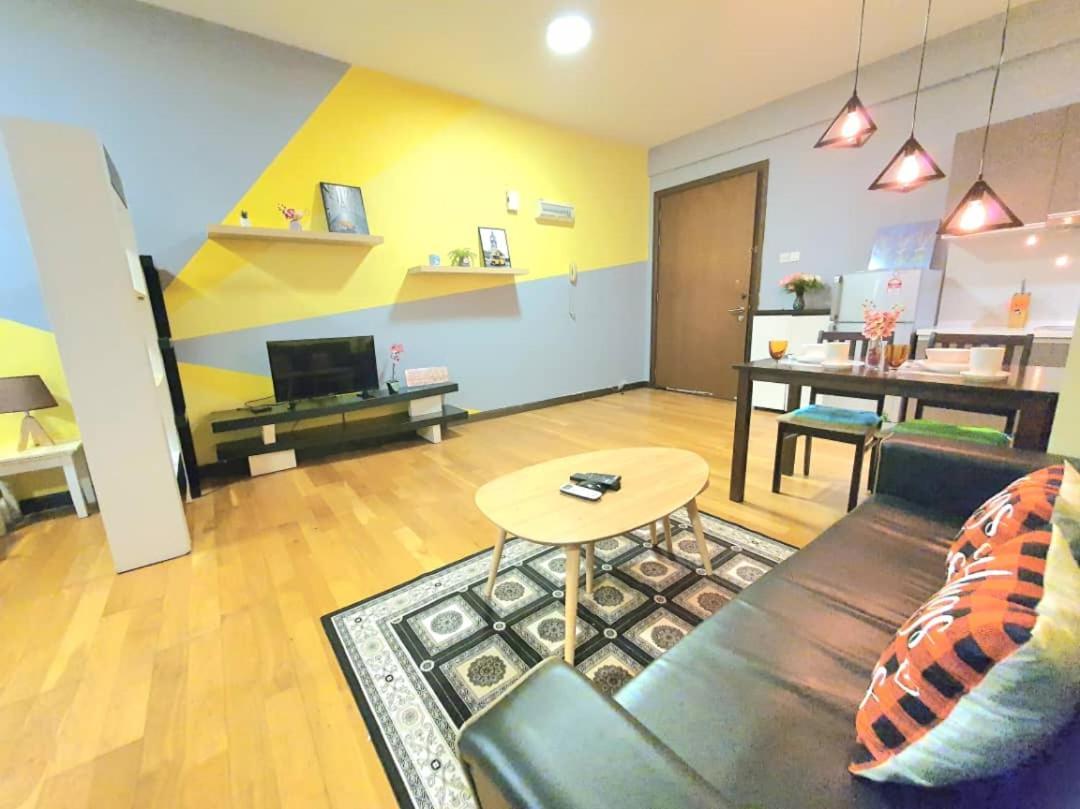 קואלה לומפור Regalia Suites Klcc View Rooftop Infinity Pool By Angkasa Homes מראה חיצוני תמונה