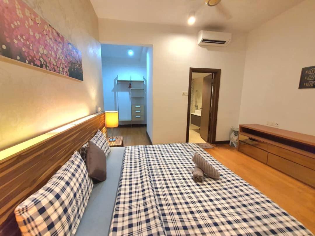 קואלה לומפור Regalia Suites Klcc View Rooftop Infinity Pool By Angkasa Homes מראה חיצוני תמונה