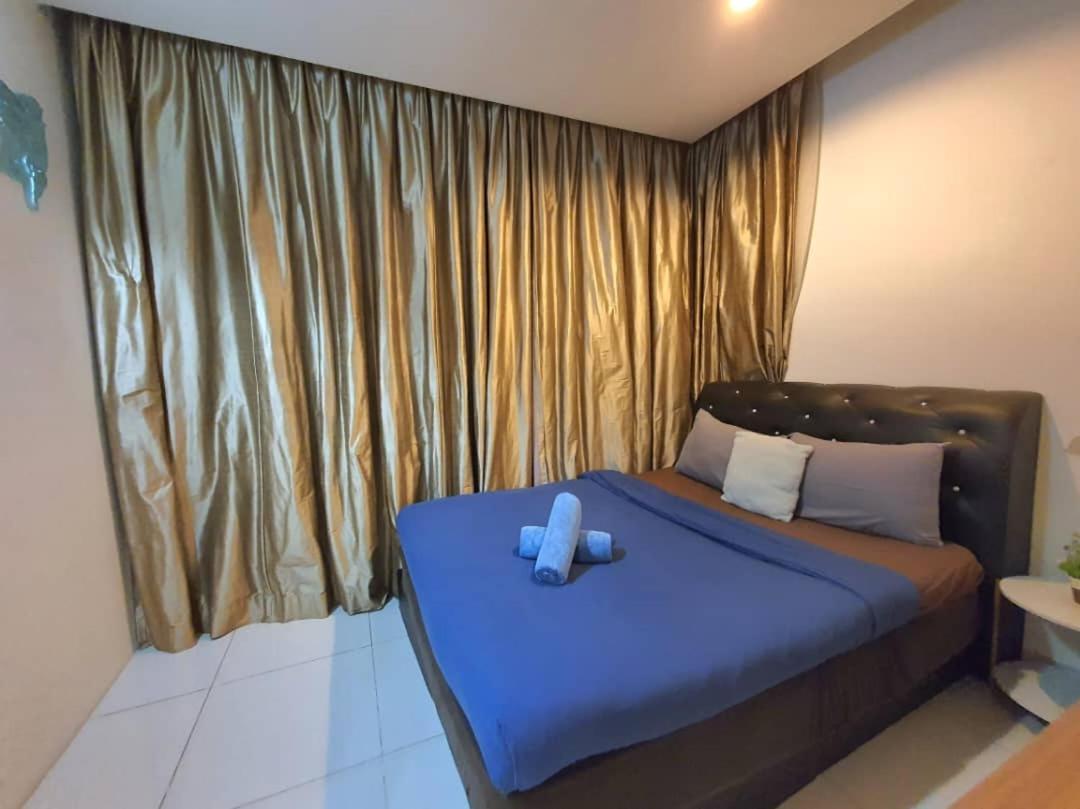 קואלה לומפור Regalia Suites Klcc View Rooftop Infinity Pool By Angkasa Homes מראה חיצוני תמונה
