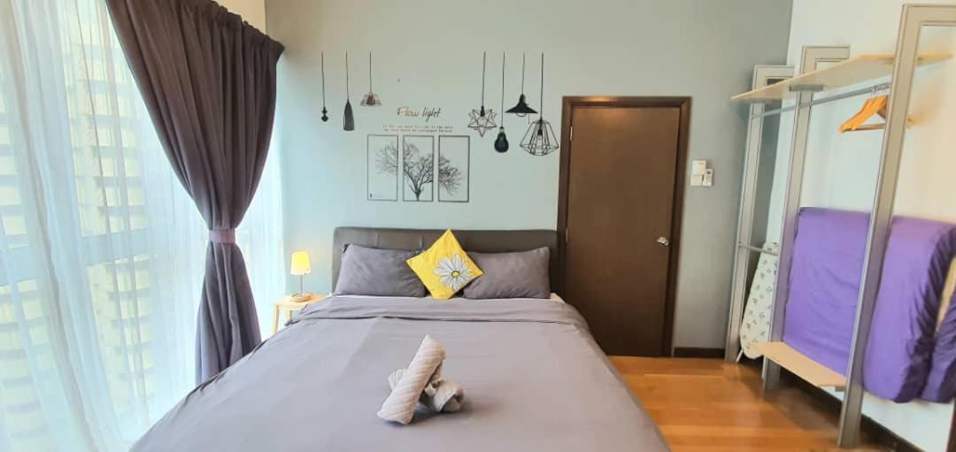 קואלה לומפור Regalia Suites Klcc View Rooftop Infinity Pool By Angkasa Homes מראה חיצוני תמונה